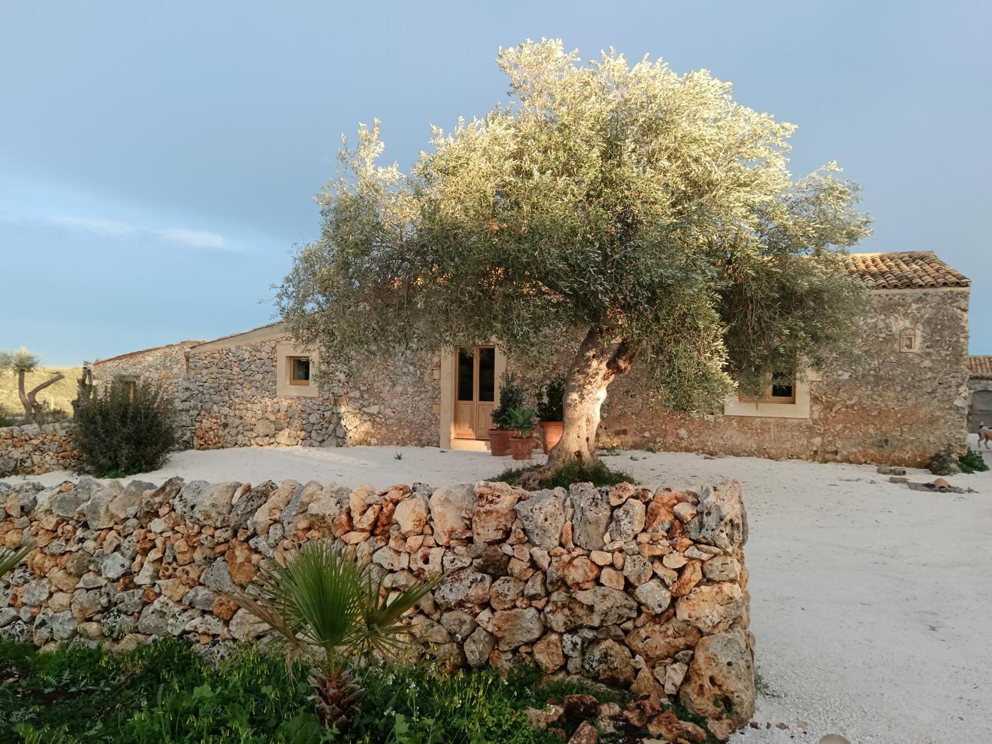 Casa Imayah Charming B&B Noto Exterior photo